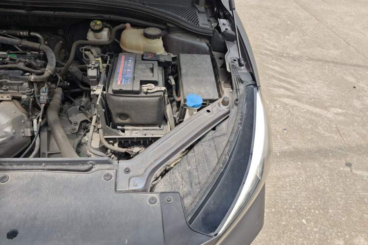 Used MG 5 2021 180 DVVT CVT Youthful Style Edition Engine Bay Left