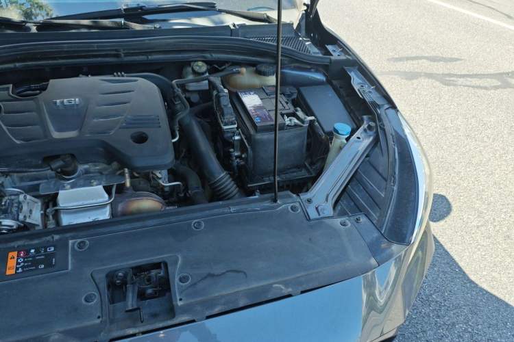 Used MG 5 2021 300TGI DCT Elegant Luxury Edition Engine Bay Left