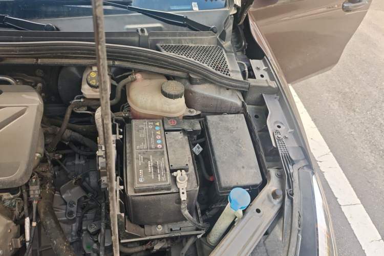 Used MG 5 2021 180 DVVT CVT Youth Luxury Edition Engine Bay Left