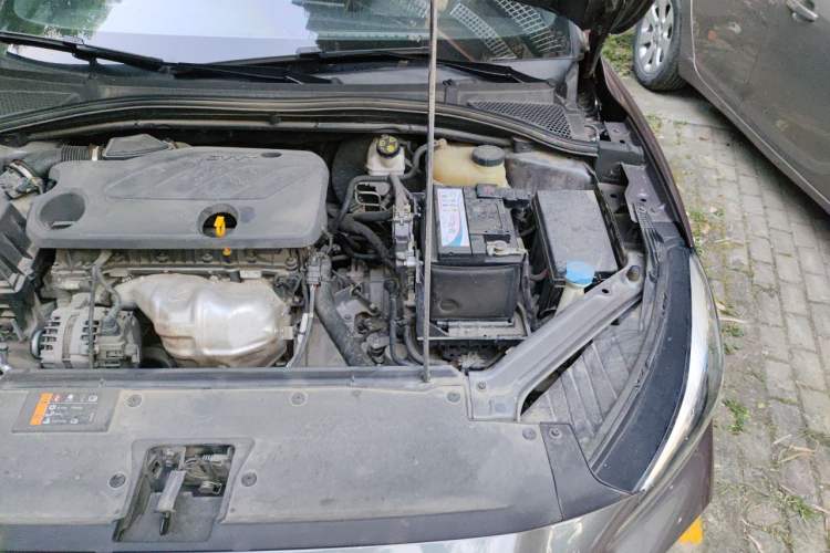 Used MG 5 2021 180 DVVT CVT Youth Luxury Edition Engine Bay Left
