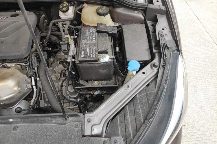 Used MG 5 2021 180 DVVT CVT Youth Luxury Edition Engine Bay Left