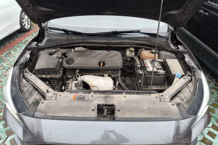 Used MG 5 2021 180 DVVT CVT Youth Luxury Edition Engine Bay