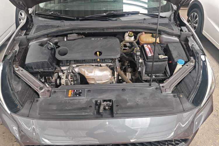 Used MG 5 2021 180 DVVT Manual Youth Luxury Edition Engine Bay