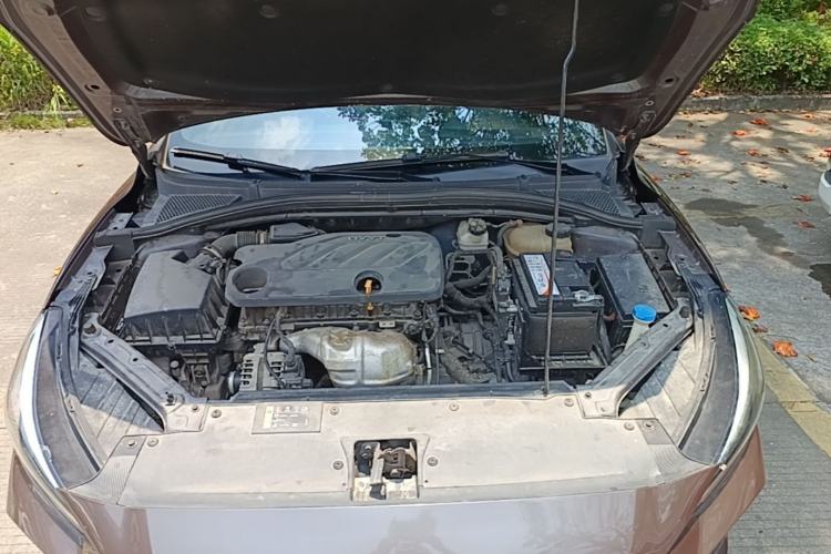 Used MG 5 2021 Revised Version 180 DVVT CVT Youth Luxury Edition Engine Bay