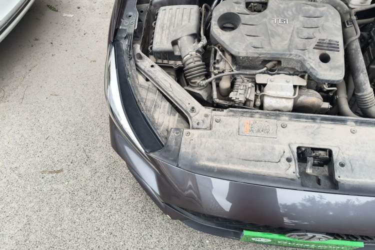 Used MG 5 2021 Revised 300TGI DCT Qingshè Luxurious Enjoyment Edition Engine Bay Right