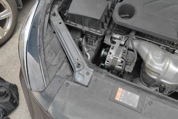 Used MG 5 2021 180 DVVT Manual Youth Luxury Edition Engine Bay Right