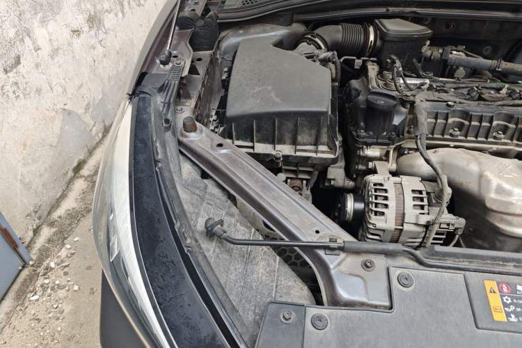 Used MG 5 2021 180 DVVT CVT Youthful Style Edition Engine Bay Right