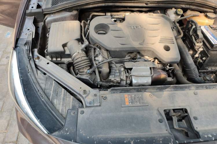 Used MG 5 2021 300TGI DCT Elegant Luxury Edition Engine Bay Right
