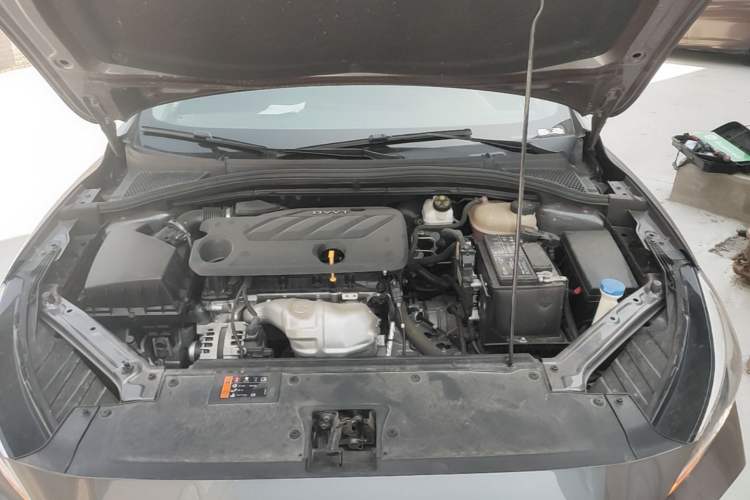 Used MG 5 2021 Revised Version 180 DVVT CVT Youth Luxury Edition Engine Bay