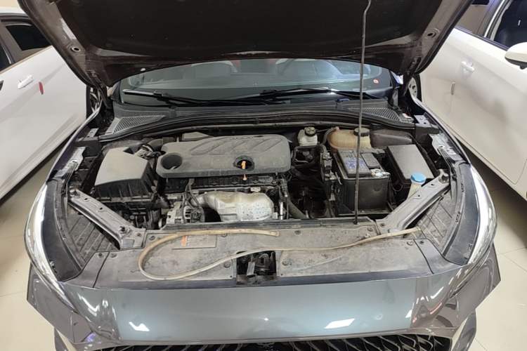 Used MG 5 2021 180 DVVT Manual Youth Luxury Edition Engine Bay