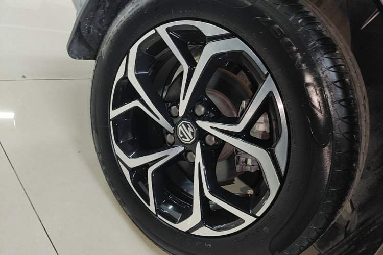 Used MG 5 2021 180 DVVT CVT Youth Luxury Edition Exterior 5