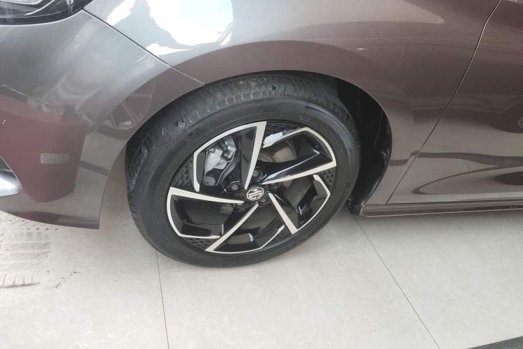 Used MG 5 2021 Revised 300TGI DCT Qingshè Luxurious Enjoyment Edition Exterior 7