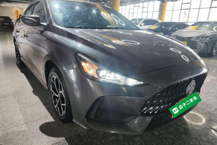 Used MG 5 2021 180 DVVT CVT Youth Luxury Edition Front Right 45 Deg