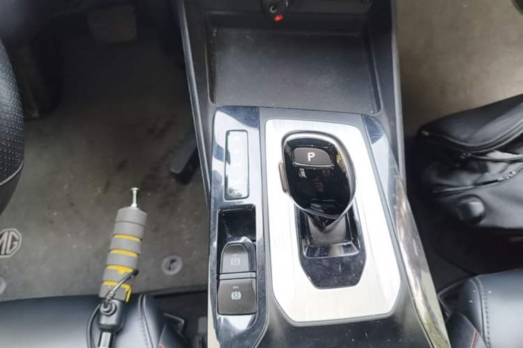 Used MG 5 2021 300TGI DCT Elegant Luxury Edition Gear Lever
