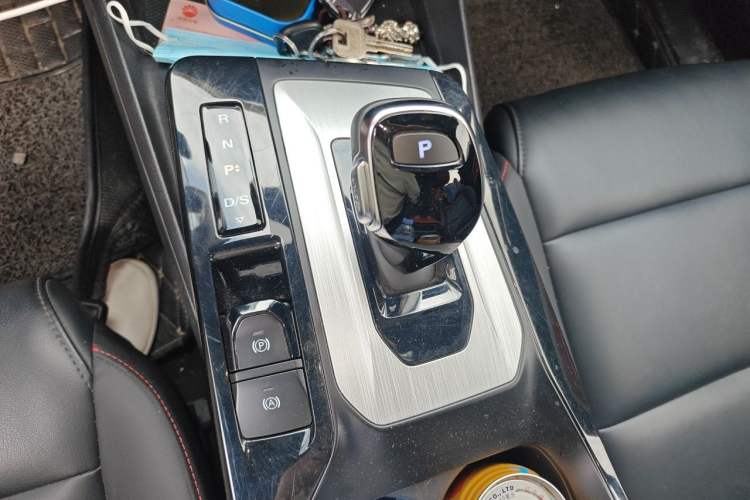 Used MG 5 2021 300TGI DCT Elegant Luxury Edition Gear Lever