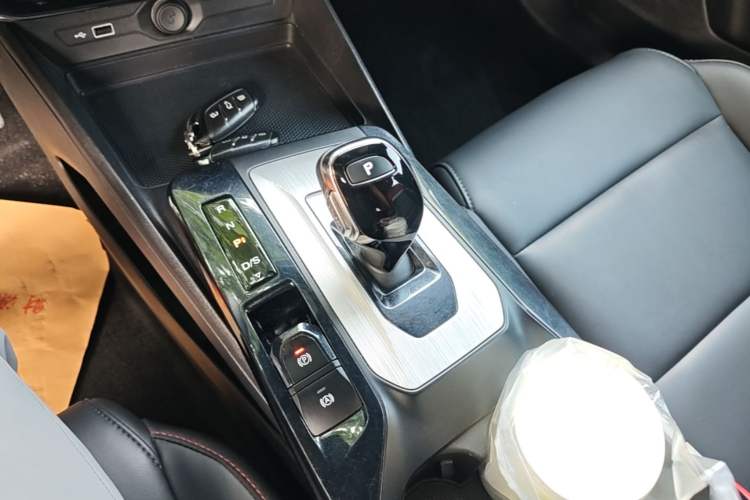 Used MG 5 2021 Revised 300TGI DCT Qingshè Luxurious Enjoyment Edition Gear Lever