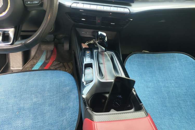 Used MG 5 2021 Revised Version 180 DVVT CVT Youth Luxury Edition Gear Lever