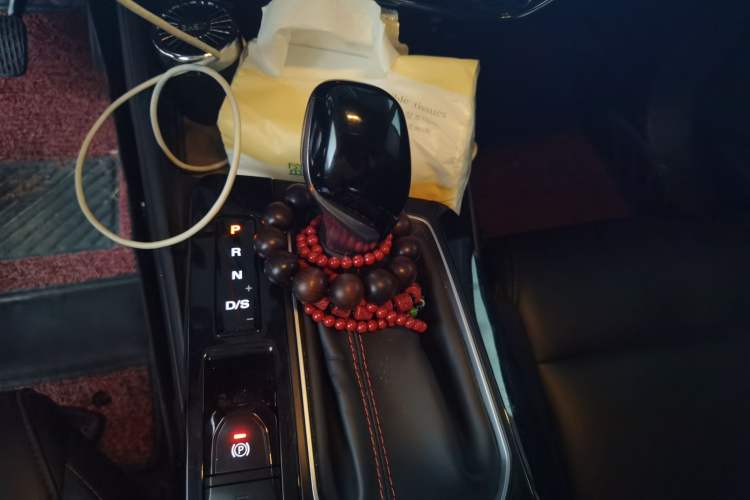 Used MG 5 2021 180 DVVT CVT Youthful Style Edition Gear Lever