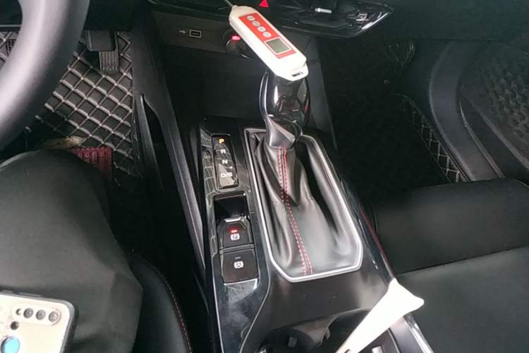 Used MG 5 2021 180 DVVT CVT Youth Luxury Edition Gear Lever