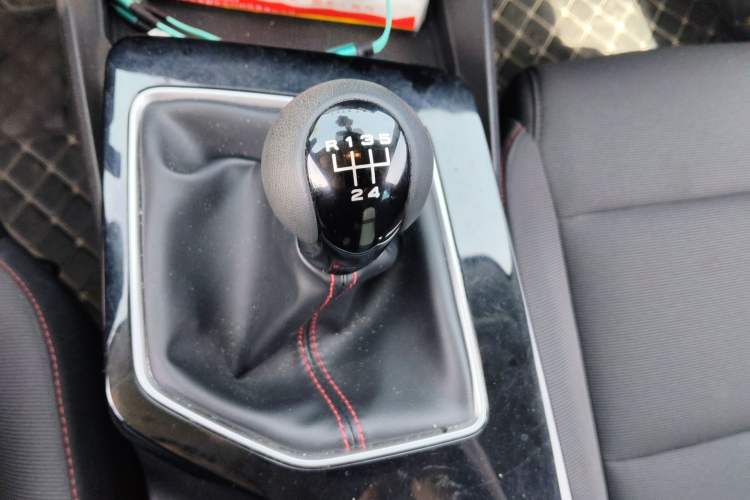 Used MG 5 2021 180 DVVT Manual Youth Style Edition Gear Lever