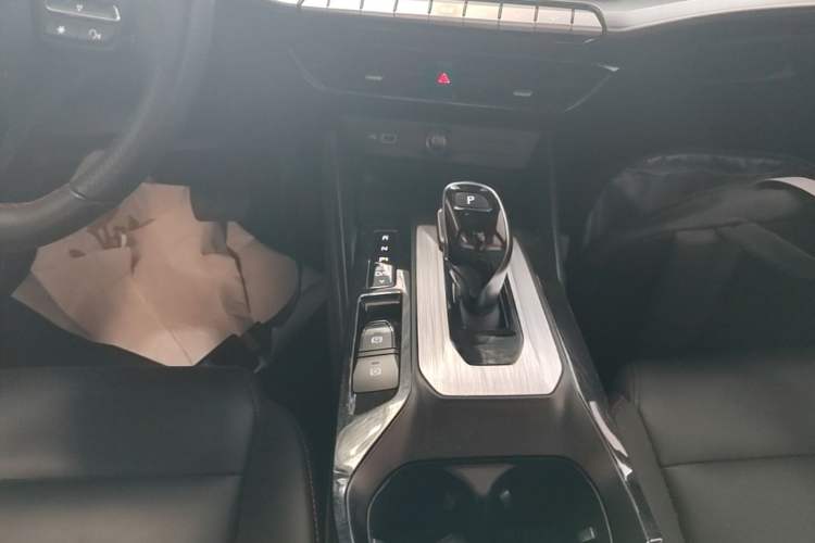Used MG 5 2021 Revised 300TGI DCT Elegant Luxury Flagship Edition Gear Lever