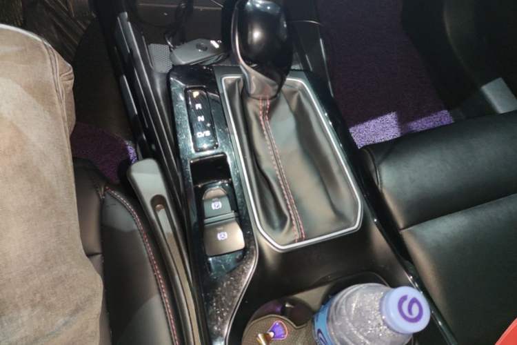 Used MG 5 2021 Revised Version 180 DVVT CVT Youth Luxury Edition Gear Lever