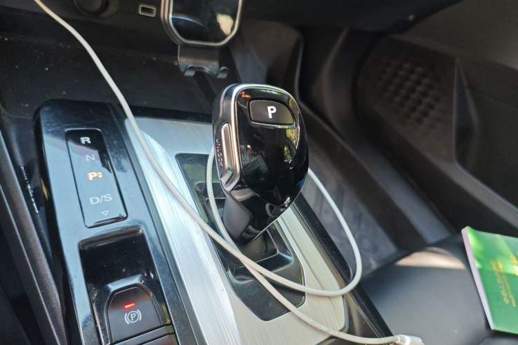 Used MG 5 2021 300TGI DCT Elegant Luxury Edition Gear Lever
