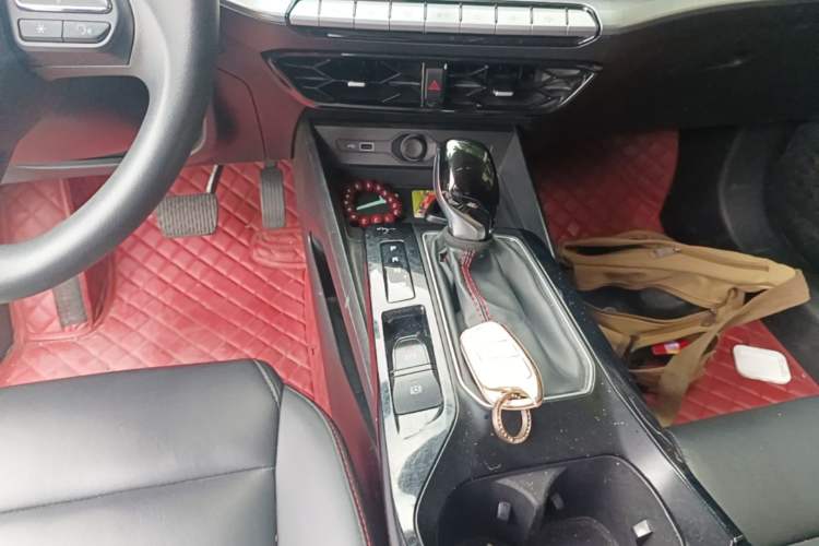 Used MG 5 2021 Revised Version 180 DVVT CVT Youth Luxury Edition Gear Lever