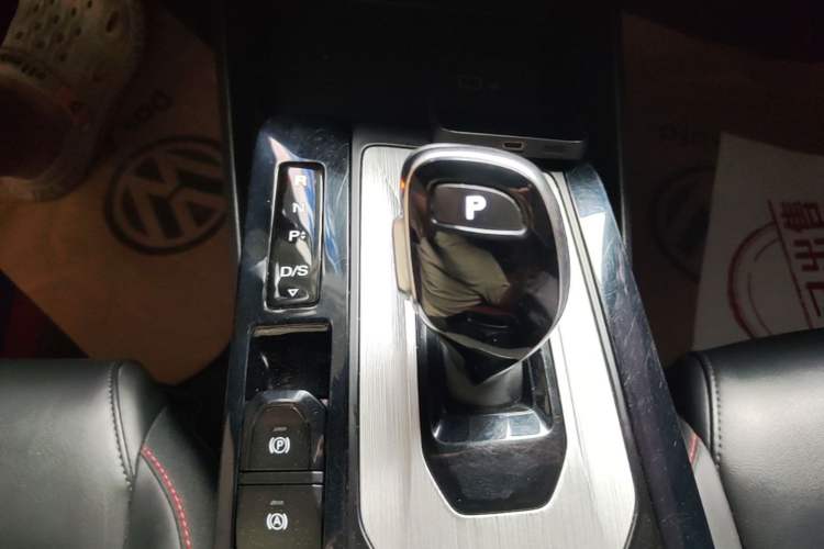 Used MG 5 2021 300TGI DCT Elegant Luxury Edition Gear Lever