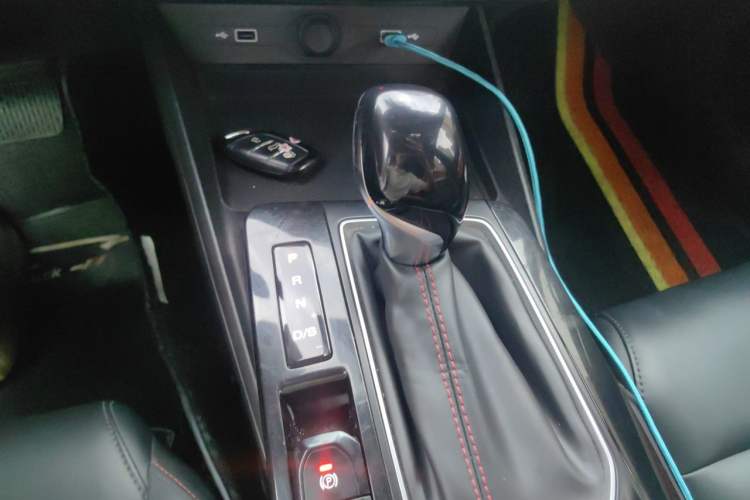 Used MG 5 2021 180 DVVT CVT Youth Luxury Edition Gear Lever