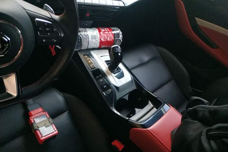 Used MG 5 2021 300TGI DCT Elegant Luxury Edition Gear Lever