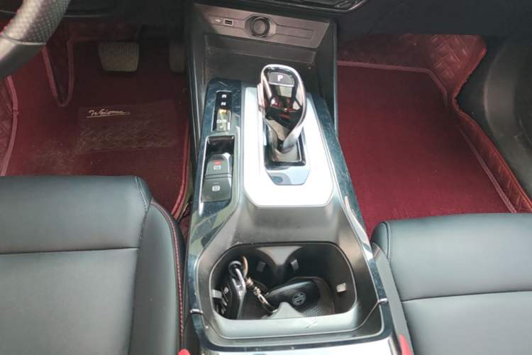 Used MG 5 2021 Revised 300TGI DCT Qingshè Luxurious Enjoyment Edition Gear Lever