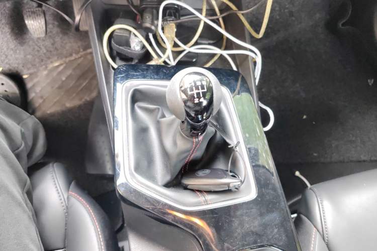 Used MG 5 2021 180 DVVT Manual Youth Luxury Edition Gear Lever