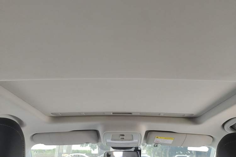 Used MG 5 2021 Revised Version 180 DVVT CVT Youth Luxury Edition Headliner
