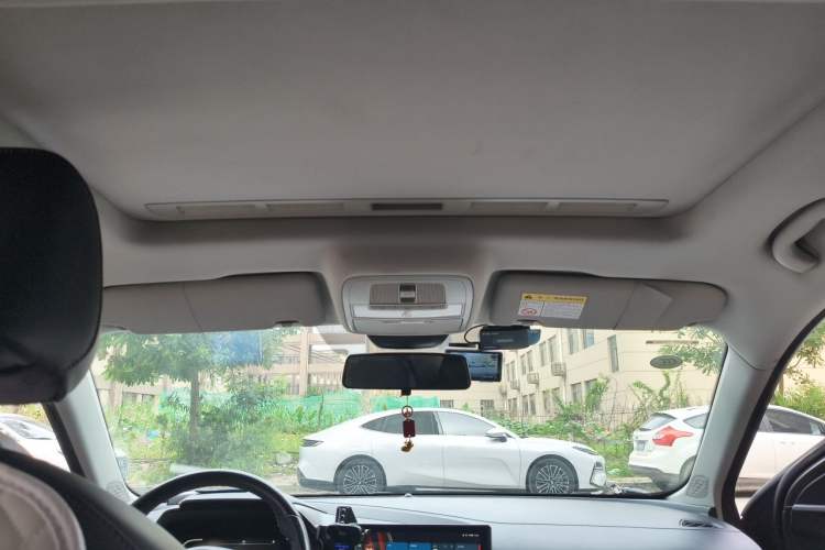 Used MG 5 2021 Revised 300TGI DCT Qingshè Luxurious Enjoyment Edition Headliner