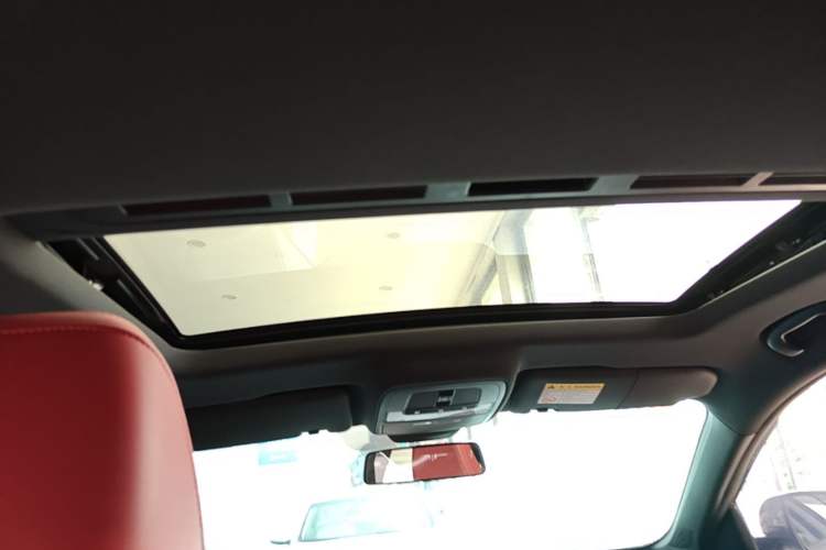 Used MG 5 2021 Revised 300TGI DCT Qingshè Luxurious Enjoyment Edition Headliner