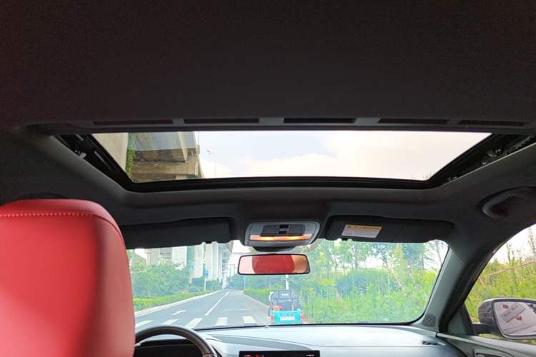 Used MG 5 2021 Revised 300TGI DCT Qingshè Luxurious Enjoyment Edition Headliner