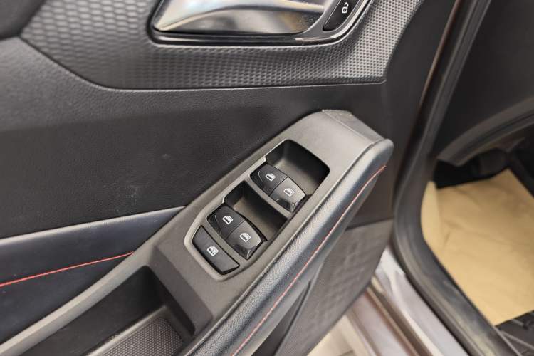 Used MG 5 2021 300TGI DCT Elegant & Trendy Edition Interior 10