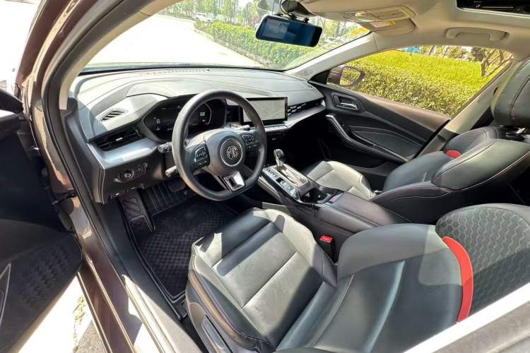 Used MG 5 2021 180 DVVT CVT Youth Luxury Edition Interior 2