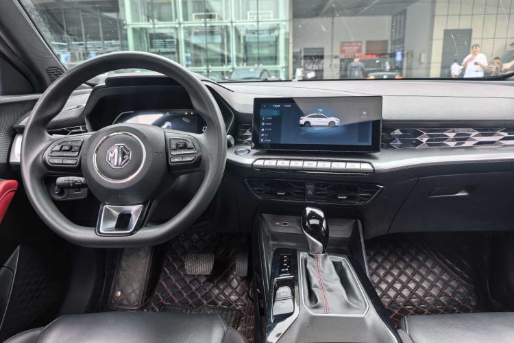 Used MG 5 2021 Revised Version 180 DVVT CVT Youth Luxury Edition Interior 3