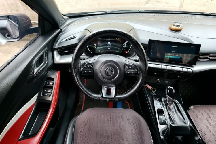 Used MG 5 2021 180 DVVT CVT Youth Luxury Edition Interior 6