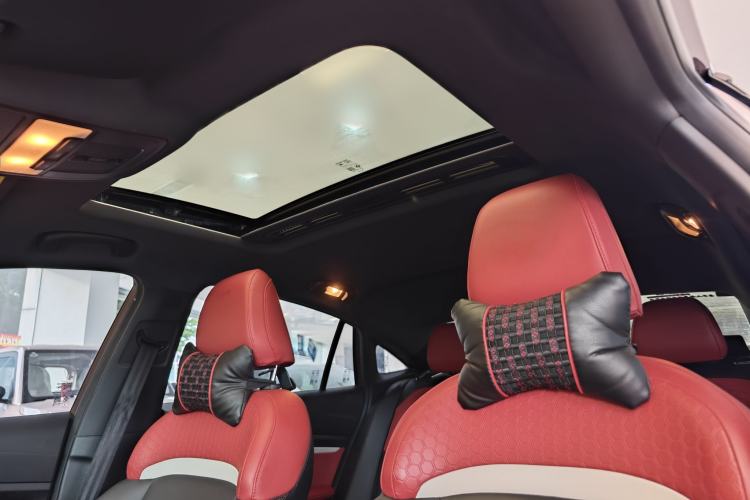 Used MG 5 2021 Revised 300TGI DCT Elegant Luxury Flagship Edition Interior 9