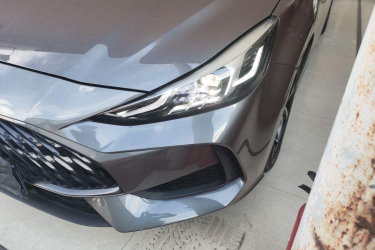 Used MG 5 2021 Revised 300TGI DCT Qingshè Luxurious Enjoyment Edition Left Front Headlight