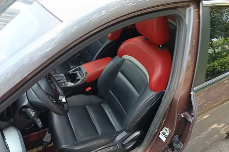 Used MG 5 2021 Revised Version 180 DVVT CVT Youth Luxury Edition Left Front Seat