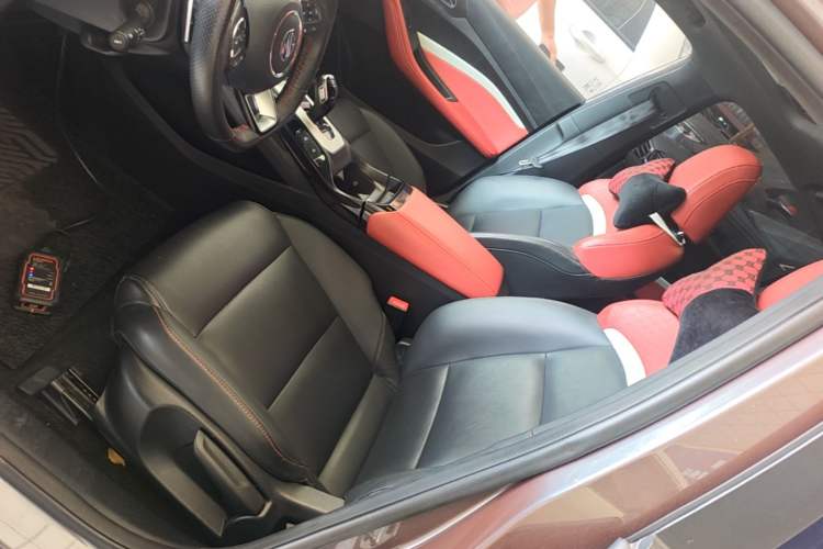 Used MG 5 2021 Revised 300TGI DCT Qingshè Luxurious Enjoyment Edition Left Front Seat