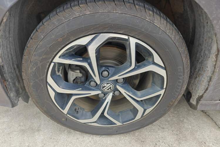 Used MG 5 2021 180 DVVT CVT Youth Luxury Edition Left Front Wheel Hub