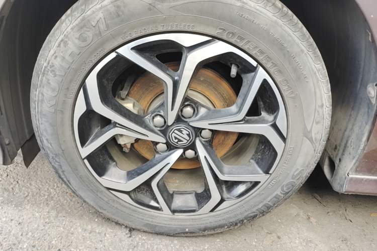 Used MG 5 2021 Revised Version 180 DVVT CVT Youth Luxury Edition Left Front Wheel Hub