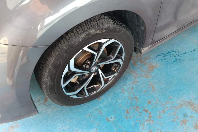 Used MG 5 2021 180 DVVT CVT Youth Luxury Edition Left Front Wheel Hub