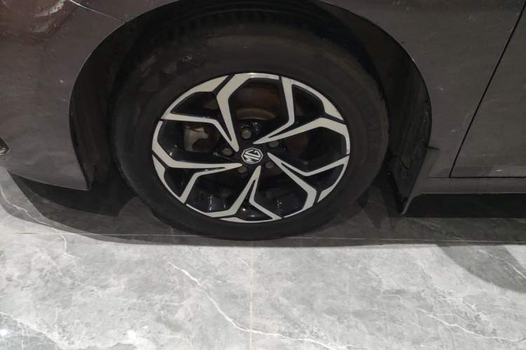 Used MG 5 2021 Revised Version 180 DVVT CVT Youth Luxury Edition Left Front Wheel Hub