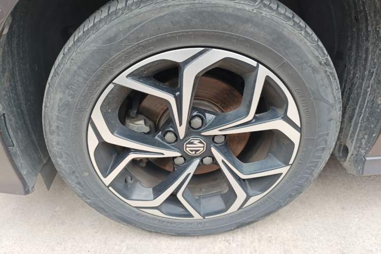 Used MG 5 2021 Revised Version 180 DVVT CVT Youth Luxury Edition Left Front Wheel Hub